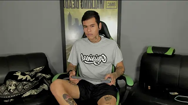 Snapshot of jamesinked_ chatting on 02/28/25, 05:26 jamesinked  online show from 02/28/25, 05:26