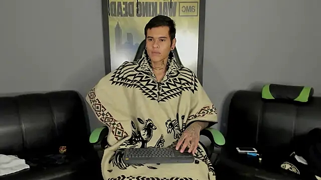 Snapshot of jamesinked_ chatting on 03/10/25, 05:18 jamesinked  online show from 03/10/25, 05:18