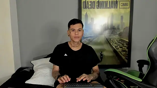 Snapshot of jamesinked_ chatting on 03/12/25, 05:07 jamesinked  online show from 03/12/25, 05:07