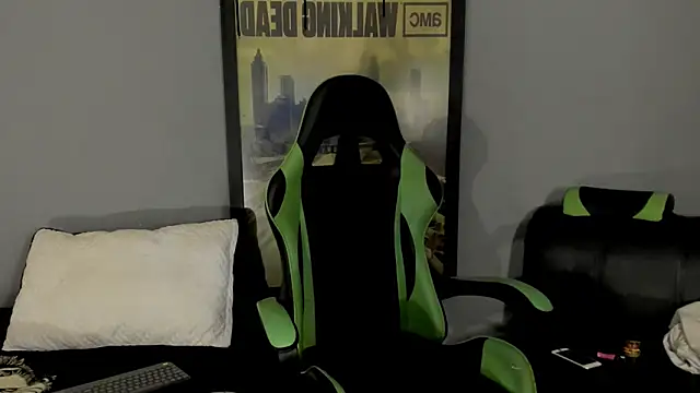 Snapshot of jamesinked_ chatting on 03/21/25, 07:24 jamesinked  online show from 03/21/25, 07:24