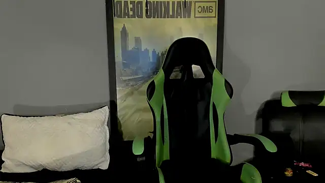 Snapshot of jamesinked_ chatting on 03/22/25, 05:31 jamesinked  online show from 03/22/25, 05:31