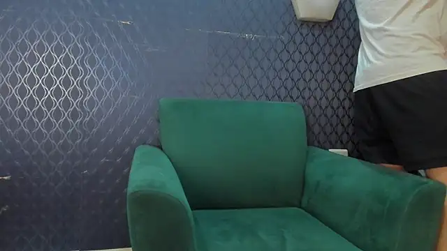 Snapshot of jamesinked_ chatting on 10/06/25, 05:32 jamesinked  online show from 10/06/25, 05:32