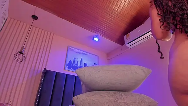 viiolett lee online show from 02/28/25, 11:23