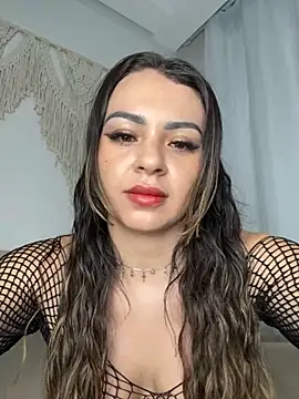 Snapshot of carol_amorim chatting on 10/04/25, 08:51 carol amorim online show from 10/04/25, 08:51