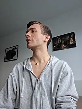 nickdtr online show from 10/11/25, 01:42