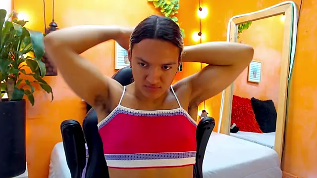 Snapshot of aslyhernandez_7 chatting on 12/31/24, 11:31 aslyhernandez 7 online show from 12/31/24, 11:31