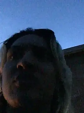 Snapshot of aslyhernandez_7 chatting on 01/13/25, 11:27 aslyhernandez 7 online show from 01/13/25, 11:27