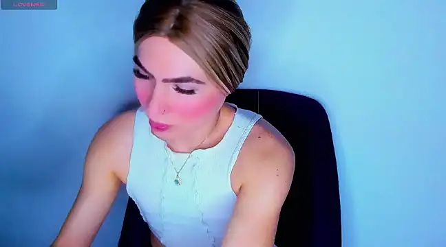 Snapshot of saskya chatting on 02/19/25, 07:39 saskya online show from 02/19/25, 07:39