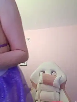 sophie pazz online show from 10/30/25, 09:37