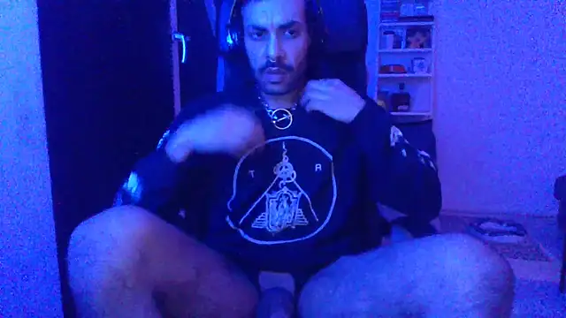 P4RtYBOII92 online show from 11/29/25, 12:02