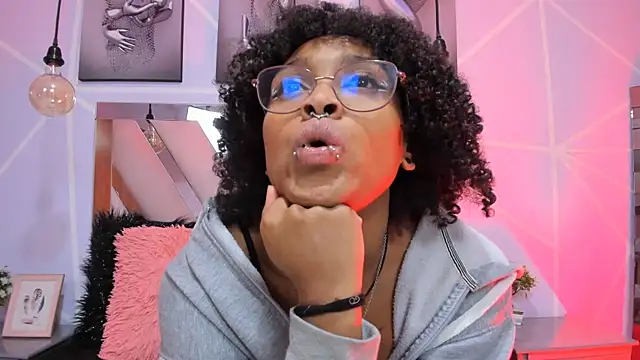 Elith noa online show from 02/12/25, 10:59