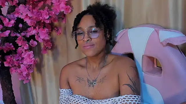 Elith noa online show from 03/08/25, 04:45