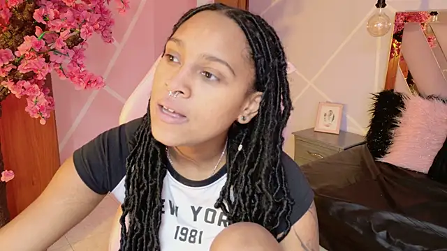 Elith noa online show from 09/25/25, 07:39