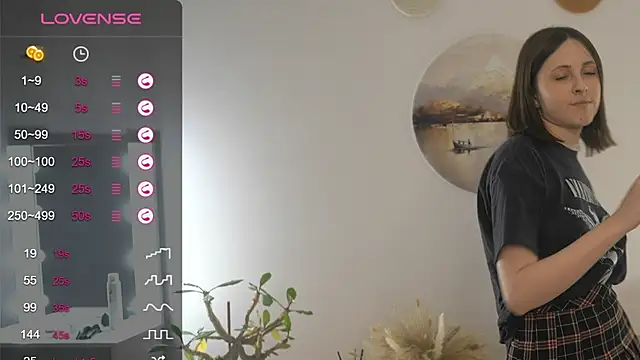 Snapshot of GemmaHanly chatting on 01/08/25, 10:16 GemmaHanly online show from 01/08/25, 10:16