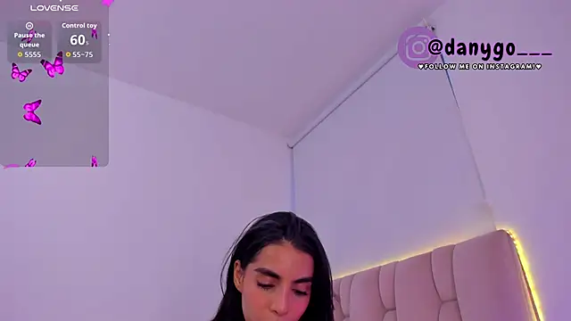 ZarianaEvanz online show from 11/02/25, 10:23