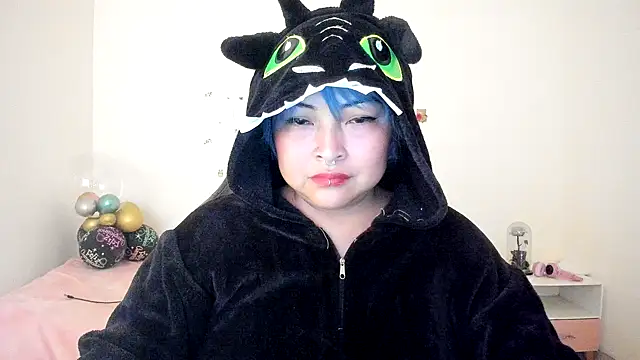 Shaddycute  online show from 10/08/25, 04:37