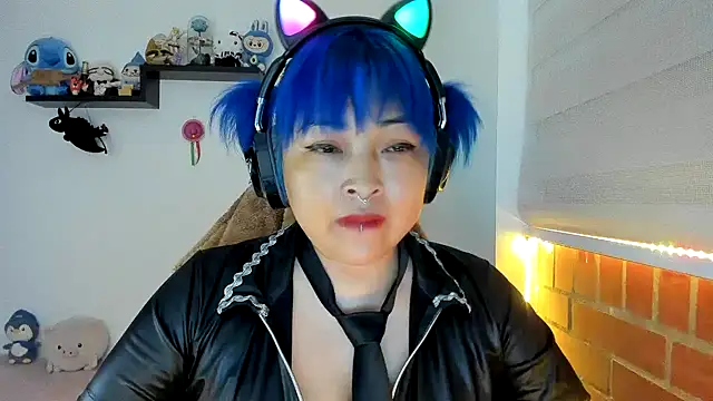 Shaddycute  online show from 10/20/25, 05:02