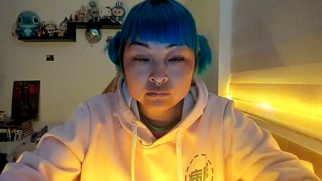 Shaddycute  online show from 01/11/26, 01:27