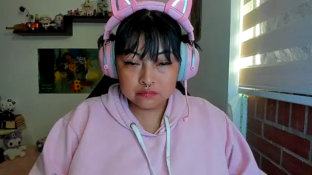 Shaddycute  online show from 03/10/26, 01:27