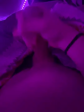 Snapshot of YourDaddy18769 chatting on 12/15/24, 05:31 YourDaddy18769 online show from 12/15/24, 05:31