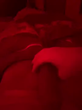 Snapshot of YourDaddy18769 chatting on 12/17/24, 01:18 YourDaddy18769 online show from 12/17/24, 01:18