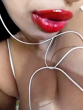 L-LOVE online show from 12/24/24, 11:44