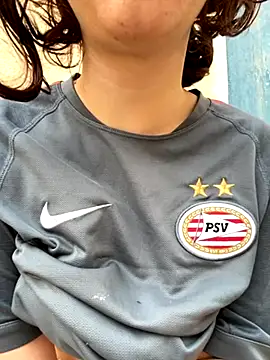 L-LOVE online show from 10/16/25, 04:19