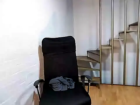 Snapshot of Jessie_Desire chatting on 01/18/25, 06:03 Jessie Desire online show from 01/18/25, 06:03