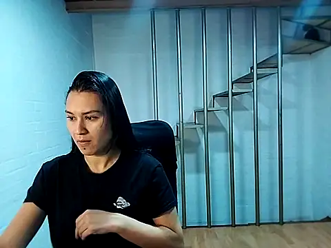 Snapshot of Jessie_Desire chatting on 02/21/25, 03:01 Jessie Desire online show from 02/21/25, 03:01