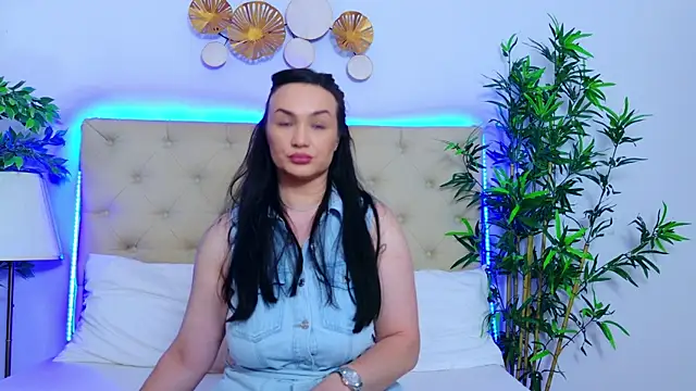 Snapshot of DaliyaArabian chatting on 06/09/26, 11:55 DaliyaArabian online show from 06/09/26, 11:55