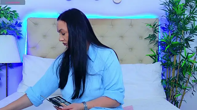 Snapshot of DaliyaArabian chatting on 06/16/26, 12:08 DaliyaArabian online show from 06/16/26, 12:08