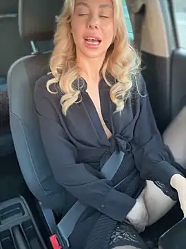 Snapshot of Myrtle_Beach chatting on 12/13/24, 08:30 Myrtle Beach online show from 12/13/24, 08:30