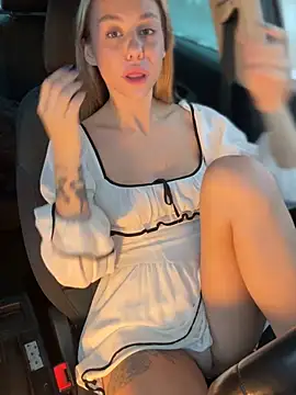 Snapshot of Myrtle_Beach chatting on 12/22/24, 11:33 Myrtle Beach online show from 12/22/24, 11:33