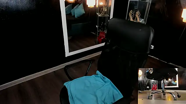 EvelynLexy online show from 02/19/25, 08:55