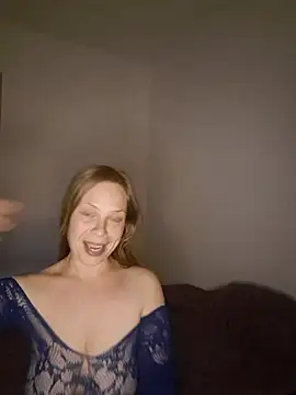 katiestevens online show from 09/26/25, 09:19