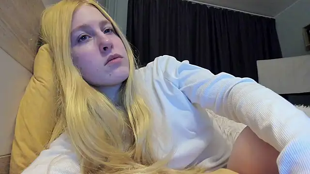 lola forever online show from 12/20/24, 07:12