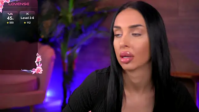 KairaAndrews online show from 10/13/25, 06:52