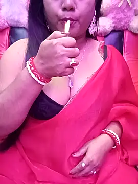 ella mariya online show from 11/18/25, 02:43