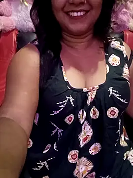 Snapshot of ella_mariya chatting on 06/01/26, 03:58 ella mariya online show from 06/01/26, 03:58