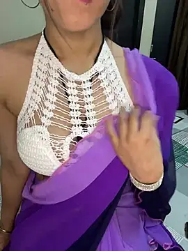 Snapshot of Ms_stella chatting on 03/08/25, 05:07 Ms stella online show from 03/08/25, 05:07