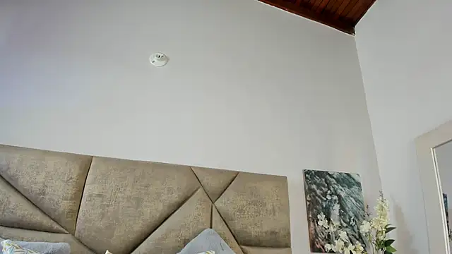 Snapshot of Salomesimos1 chatting on 01/14/25, 05:56 Salomesimos1 online show from 01/14/25, 05:56