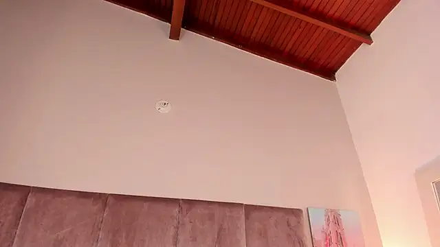 Snapshot of Salomesimos1 chatting on 02/26/25, 12:27 Salomesimos1 online show from 02/26/25, 12:27