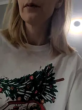 AvelinaLeoni online show from 02/19/26, 06:31