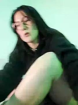 Elle Lee  online show from 02/01/25, 02:26