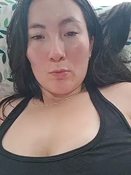 Elle Lee  online show from 04/15/26, 07:58