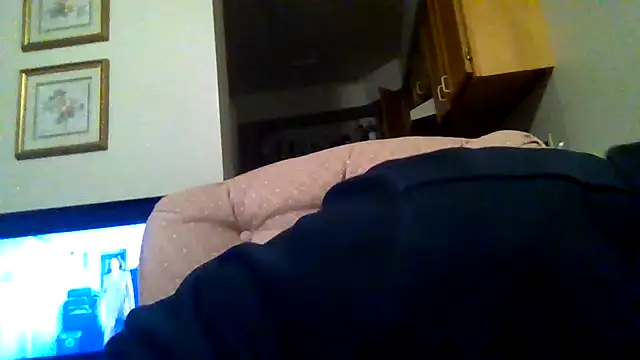 Snapshot of kollzCloudzz chatting on 05/01/26, 06:12 kollzCloudzz online show from 05/01/26, 06:12