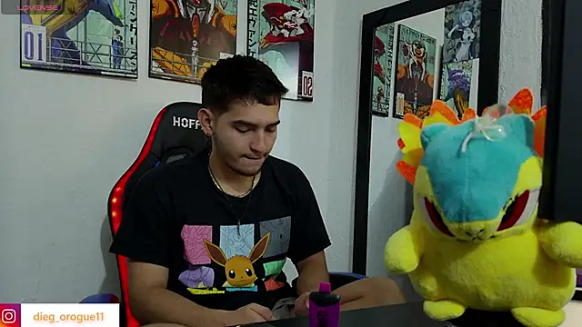 Snapshot of DiegoRogue_ chatting on 03/19/25, 08:22 DiegoRogue online show from 03/19/25, 08:22