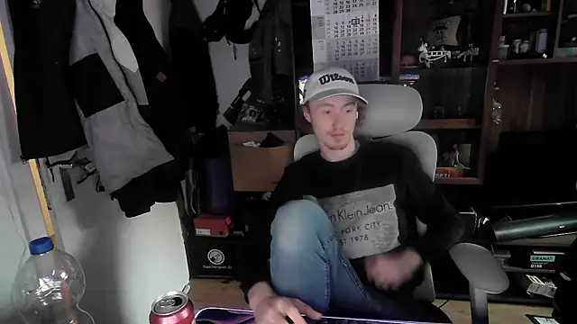 leon29leo online show from 10/06/25, 01:52