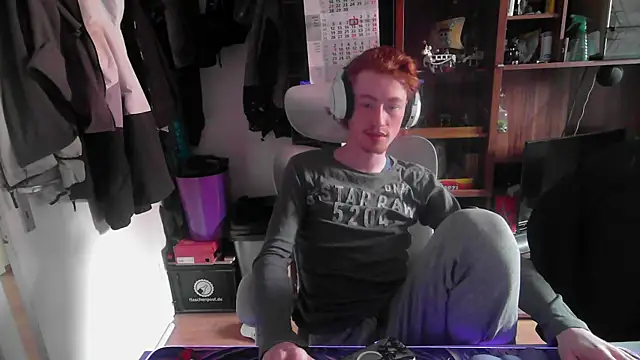 leon29leo online show from 10/16/25, 09:10