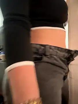 karenlennox1 online show from 11/16/25, 08:58